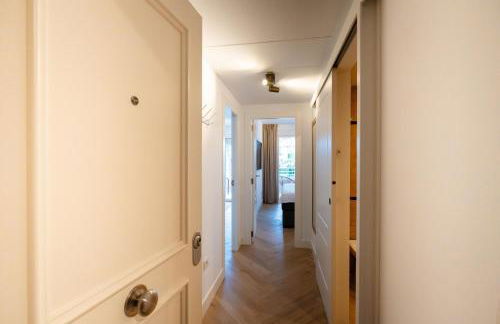 ApoloXIX between beach and harbour - Photo 9