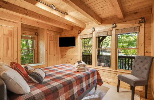 Lake Lure Oasis in the Woods w/ Hot Tub & More! - Foto 32