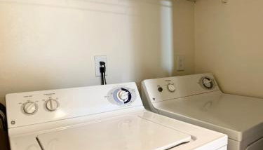 Sunrise Springs 1-Bedroom with Balcony & Pool - Foto 2