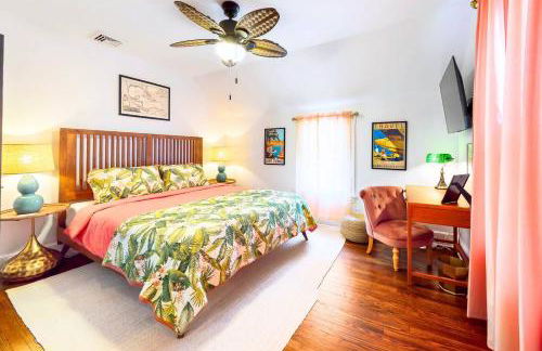 The Jewel of The Cove - Historic Coastal Retreat - Foto 14