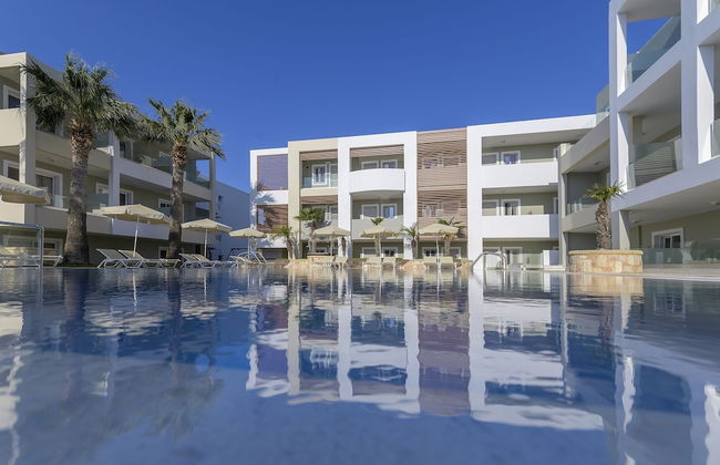 Mythos Suites Hotel - Photo 19