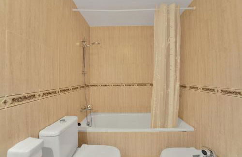 Apartamento con enorme terraza en complejo con piscina en Nueva Andalucía - Lorcrimar - Foto 29