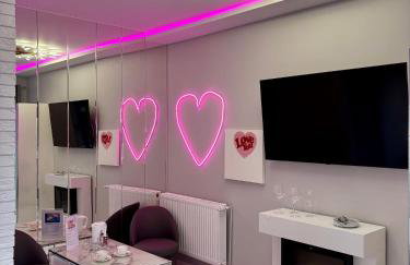 Apartament "Love Island" Jacuzzi SPA z dużą wanną z hydromasażem dla Dwojga - Foto 7