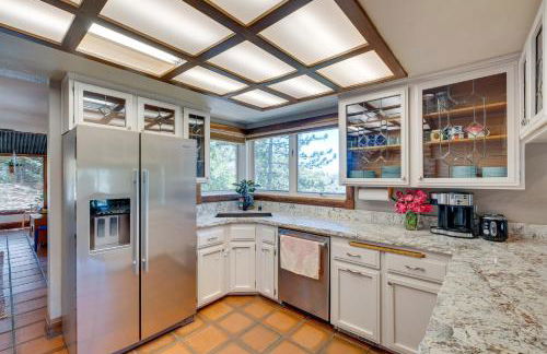 Meadow Vista Mountain Escape with River Views! - Foto 11