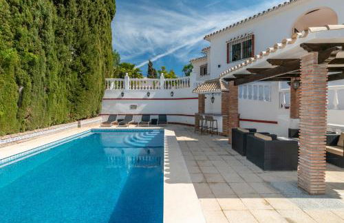 VILLA BARRANCO Big terrace, private pool & parking - Photo 19