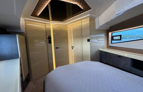 Yacht als Wohnung zu vermieten Hausboot direkt Tempelhofer Hafen - Foto 21