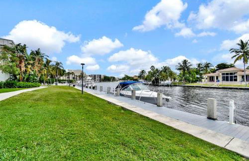 Serene Poolside Getaway Lake Access Parking - Foto 75