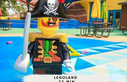 5BD 2BA w Backyard Oasis Pool Jacuzzi Firepit - Foto 45