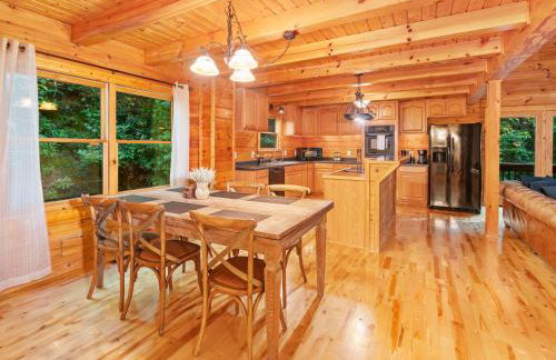 Cabin 3 Miles off I-40-hot tub-firepit-secluded better than a Hotel - Photo 20