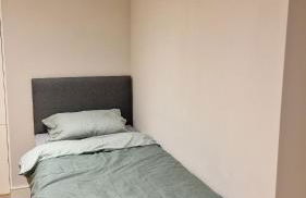 London Ealing near Train station - Foto 13