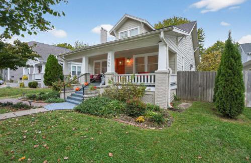 The Cherry St House|Dog Friendly |Sleeps 10 |Near MSU - Foto 38