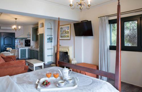 Avra Private Suites - Photo 57