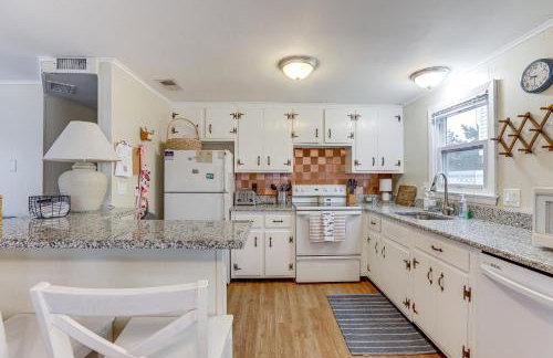 Pet-Friendly Long Beach Island Home Walk to Beach - Foto 9