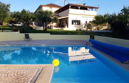 A Casa Amarela - Foto 1