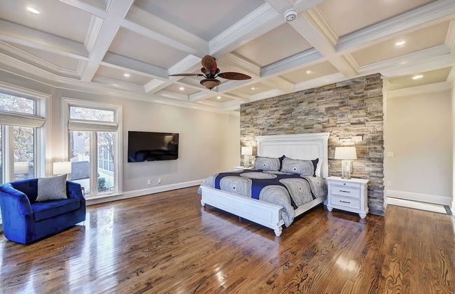 Lakefront Home Private Dock, Tiki Bar, Firepit Shore to Please by Avantstay - Foto 2