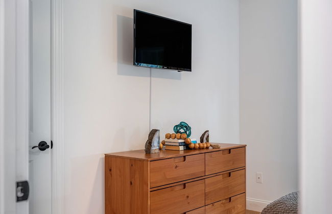 Luxuriously Lakeside by Avantstay Lakefront Retreat w Game Room - Foto 49