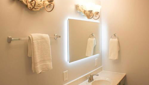 Newly Renovated 2-Bed near Downtown-North Shore - Foto 5