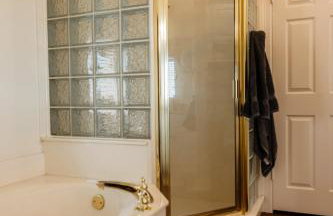 Bent Creek Lodge - Photo 6