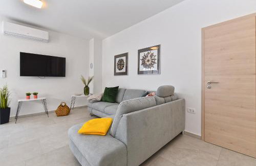 Jlo1 mit beheizbarem Pool - Photo 14