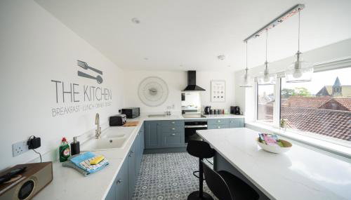 'The View' Penthouse Apartment Number Four Lees Terrace - Photo 5
