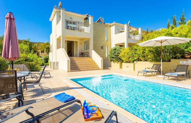 Villa Fedra Large Private Pool Walk to Beach A C Wifi Car Not Required Eco-friendly - 1878 - Foto 1