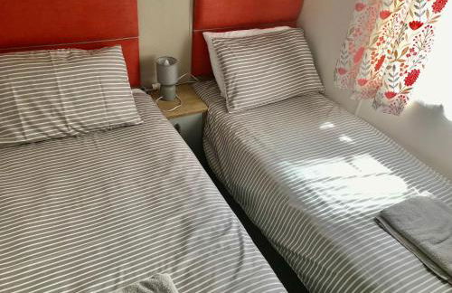 Debran Lodge - Photo 9