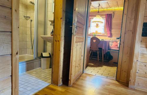 Almbrünnerl die Almhütte auf der Raffner Alm - Foto 25