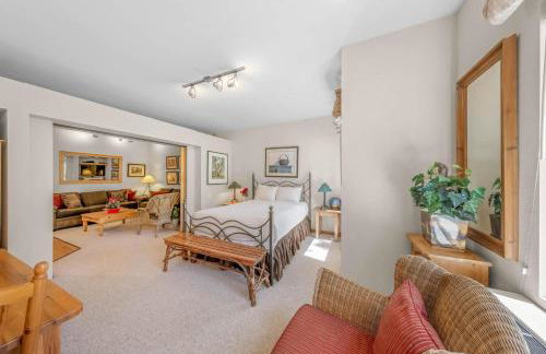 Palisades Tahoe Lodge Rentals Studio #143 - Foto 8