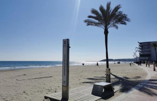 APARTAMENTO FAMILIAR a 100 mts de la Playa Reformado 2025 con WIFI - Photo 16