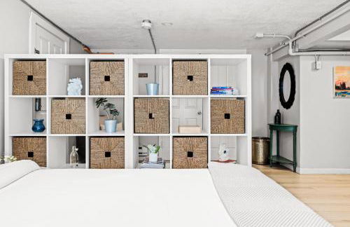 Contemporary Finishes - Studio Apt - Sloans Lake - Foto 13