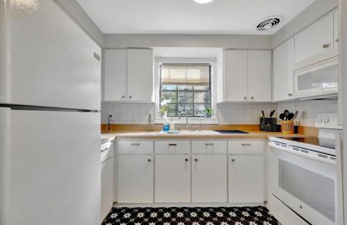 Swann Ave Suite Walk to Bayshore & Hyde Park - Foto 9