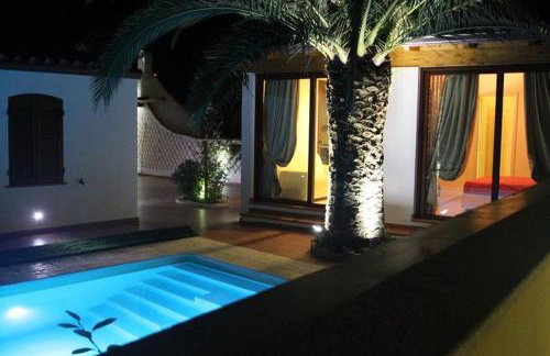 VILLA GILDA CON DEPANDACE PISCINA e GIARDINO - Photo 22