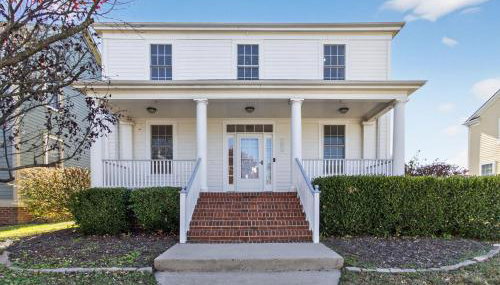 3BR 2'5 BA King Suite Fenced Yard Parking - Foto 4