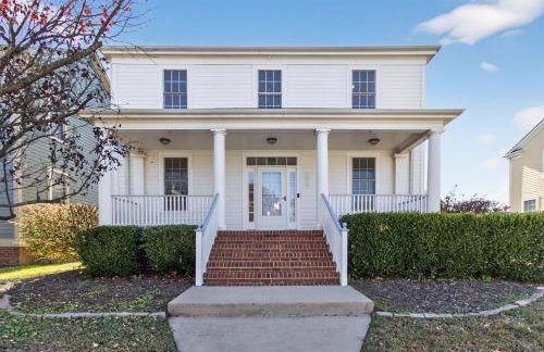 3BR 2'5 BA King Suite Fenced Yard Parking - Foto 4