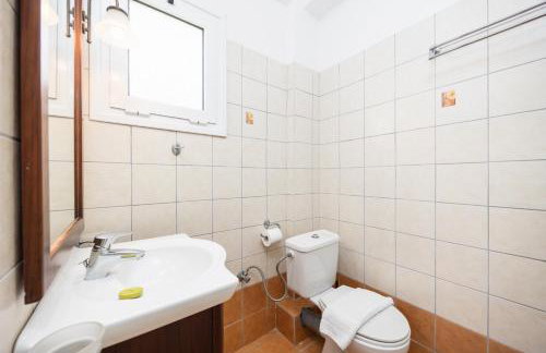 Villa Ioanna Agios Stephanos - Photo 37