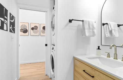 Uptown Haven Walkable Home with Bikes and Firepit near Downtown - Foto 4