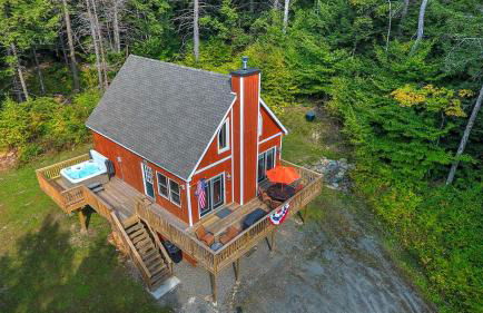 Mt Snow Home with Privacy Hot Tub Firepit - Foto 1