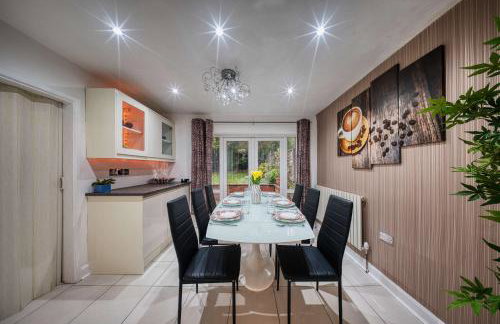 Modern 3BR Manchester Home Sleeps 7 Parking - Foto 34