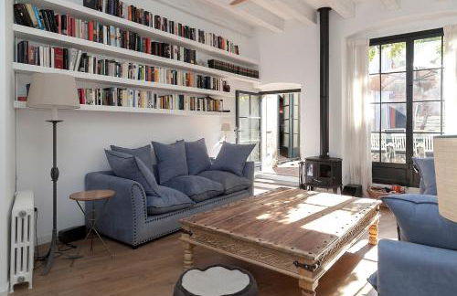 A historic XVI century beach home near Barcelona - Photo 21