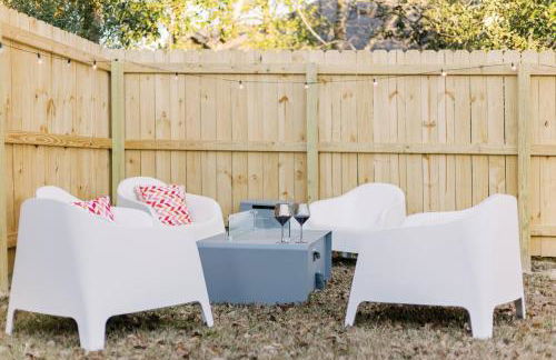 Chic Dog-Friendly 4BR | OWA + Beach + Fenced Yard - Foto 46