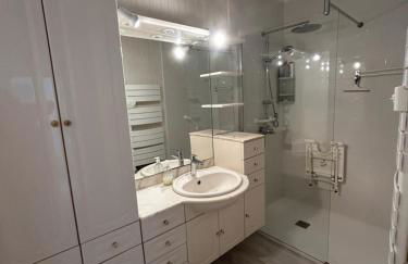 Maison idéalement située pour les vacances - Photo 11