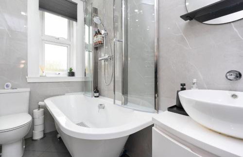 Crewe Apartment - Stylish 2 bedroom apt, Garden, Free parking, Edin City - Foto 16