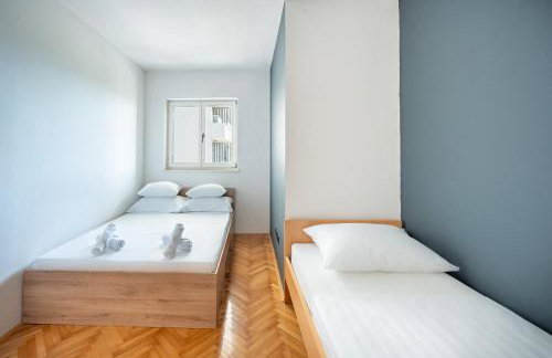 Apartment Rina with Heated Jacuzzi - Photo 13