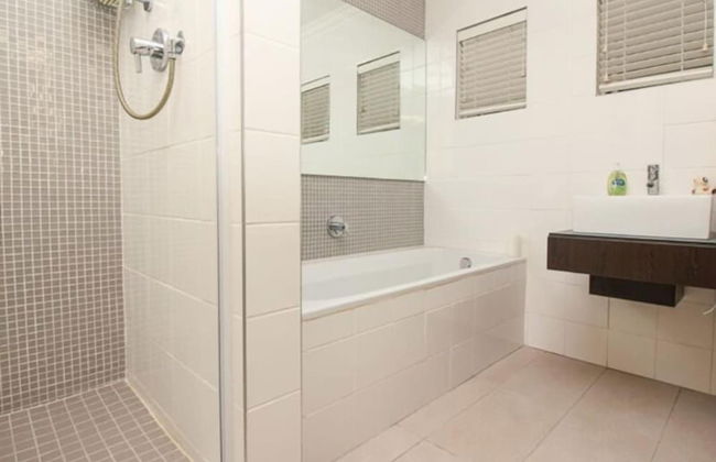 Beachview Penthouse - Photo 14