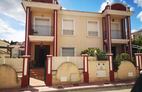 Chalet Campoamor con piscina privada - Foto 33