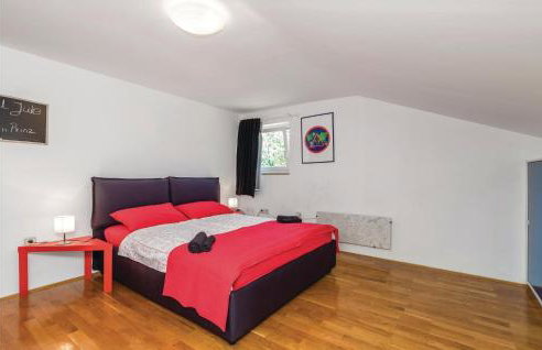 4 Bedroom Gorgeous Home In Jurdani - Photo 45