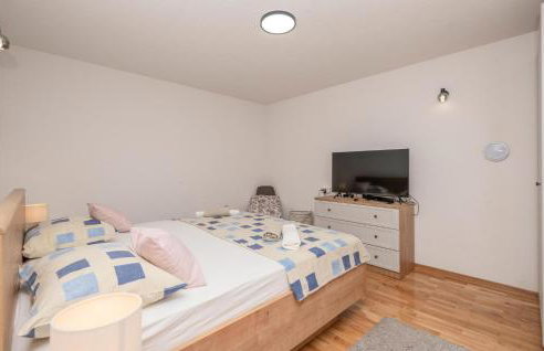 Cozy Home In Prolozac Donji With Wifi - Foto 20