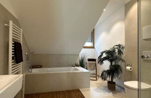 TrulySpace - Direkt am Rathausplatz, Dachterrasse mit Blick auf Perlachturm, Garage, Fahrstuhl - Foto 19