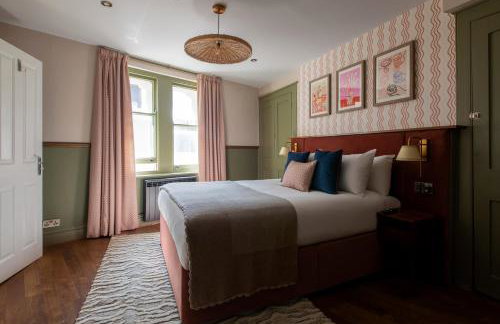 Round House Apartments - Photo 96