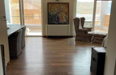 Sea View Serenity 3BR Home near Beach & Town - Foto 19